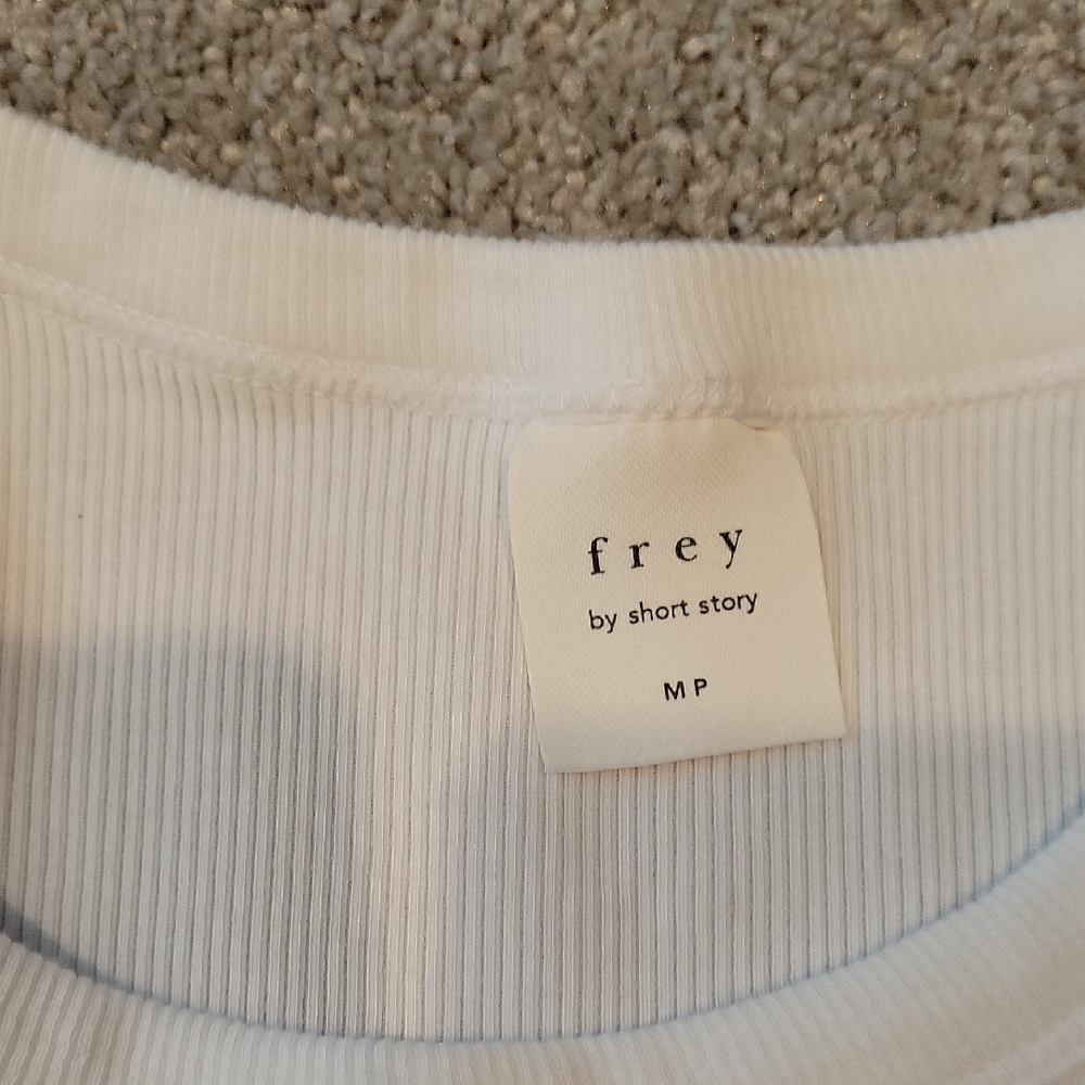 White Ribbed Tank Top - Picture 3 of 3